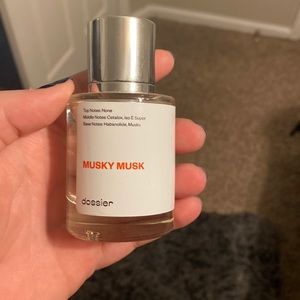Dossier musky musk (Juliette’s gotta gun knockoff)